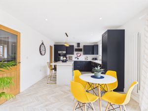 Living/Dining/Kitchen- click for photo gallery